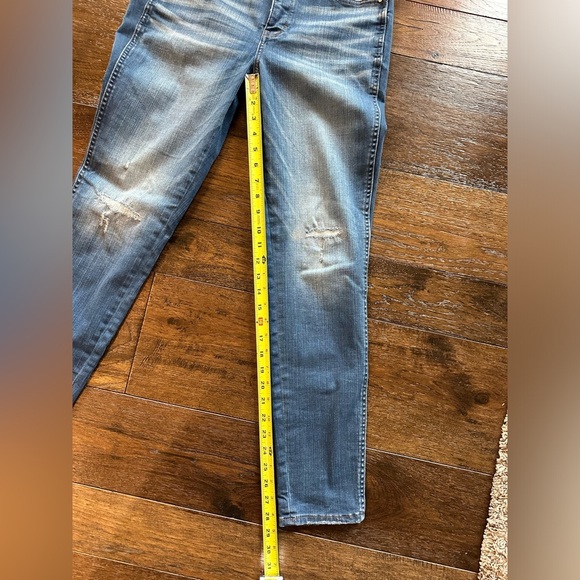 WHBM the Skinny Jean- size 8 - Picture 2 of 8